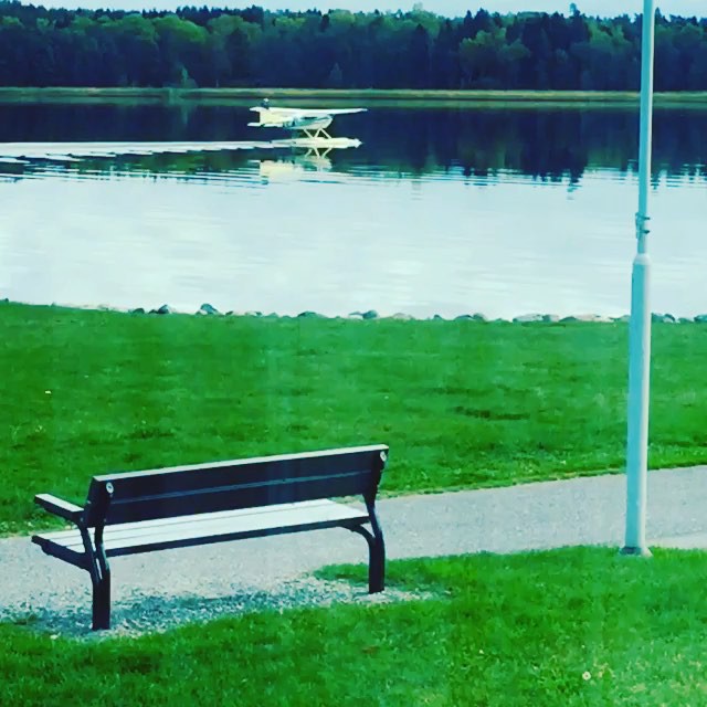 inredning, möbler, design, arkitektur, bokhylla, inspiration, östermalm, gamlastan, södermalm, kungsholmen, djursholm, täby, projektledning, stureplan, vasastan, stockholm, sverige, sweden, ritahus, arkitekt, bascointeriör, bascointerior, flygplan, österlen, tidning, modern, belysning, kontor, office, airplane