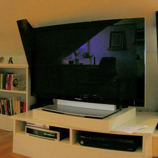 inredning, möbler, design, arkitektur, inspiration, gamlastan, kungsholmen, djursholm, täby, projektledning, tv, vasastan, stockholm, sverige, sweden, ritahus, arkitekt, bokhylla, elementskydd, bascointeriör, vindsvåning, penthouse, tvmöbel, element, stereo, håkancorneliusson